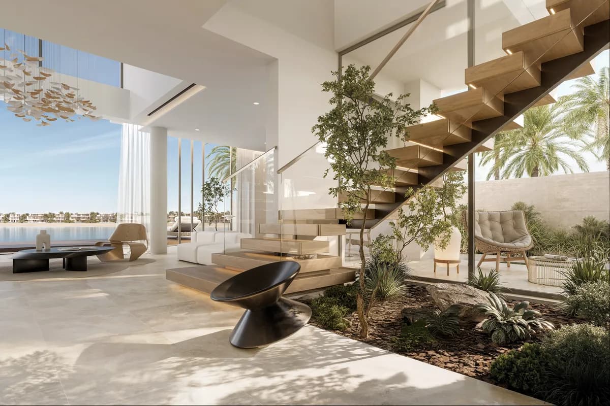 Managed villa courtyard in Dubai